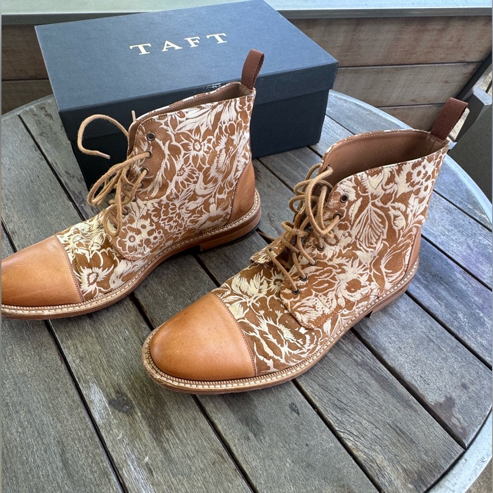 Men's Size 11 Taft Boot in their Floral style Rome Boot
